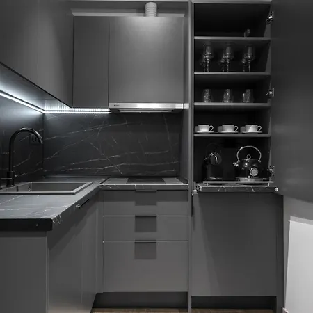 דירה No9, Chic & Modern 2bdr In The Centre Of