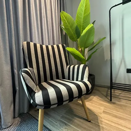 דירה No9, Chic & Modern 2bdr In The Centre Of